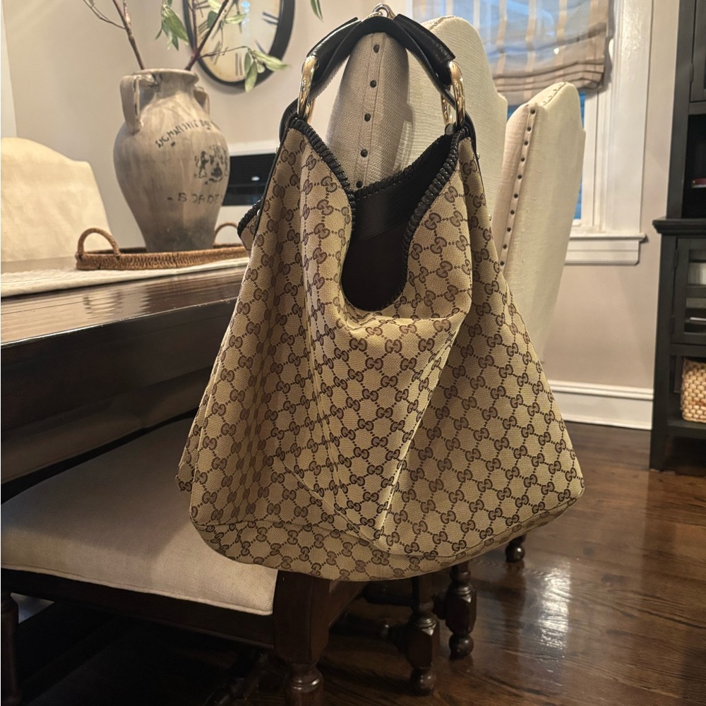 Authentic Gucci Horsebit Canvas Hobo bag -Excellent condition-